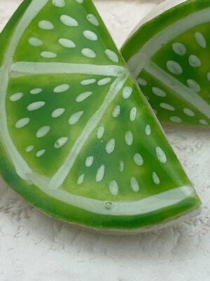 Brincos metade rodela lima